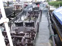 Баржа на продажу
