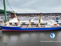 Рефрижераторное судно на продажу