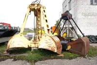 Судно с краном на продажу