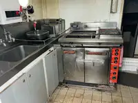 Траулер на продажу
