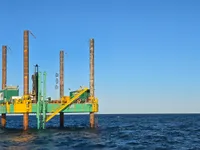 Плавучая буровая установка на продажу