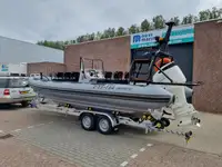 Жесткая надувная лодка на продажу