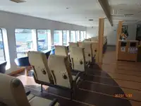 Паром на продажу
