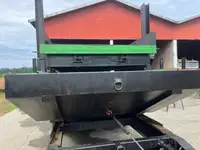 Баржа на продажу
