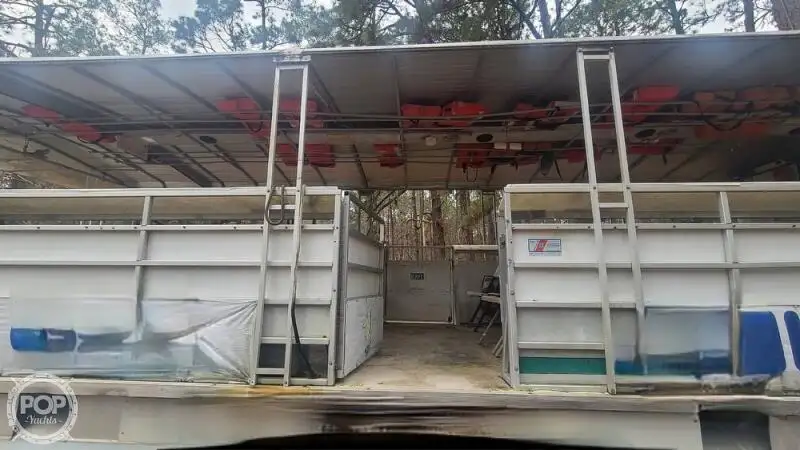 Круизное судно на продажу