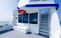 Катамаран на продажу