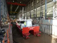 Катамаран на продажу