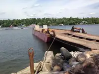 Баржа на продажу