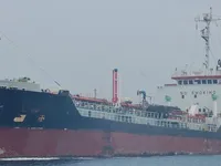Нефтеналивной/химический танкер на продажу