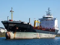 Нефтеналивной/химический танкер на продажу
