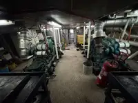 Паром на продажу