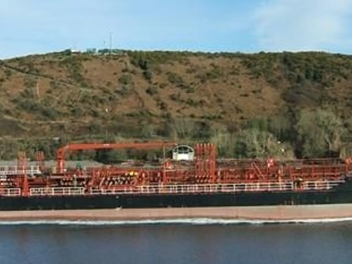 Нефтеналивной/химический танкер на продажу