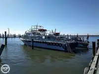 Буксир для перевозки экипажа на продажу