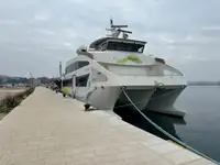 Катамаран на продажу