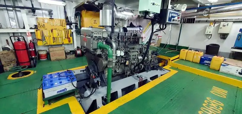 Десантный корабль-танкер на продажу