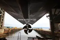 Катамаран на продажу