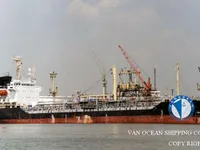Нефтеналивной/химический танкер на продажу