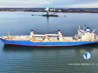 Рефрижераторное судно на продажу