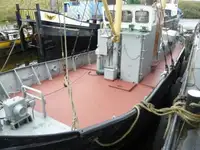 Баржа на продажу