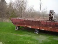 Баржа на продажу