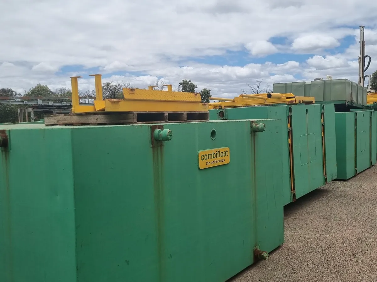 Плавучая буровая установка на продажу