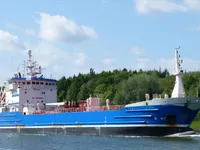 Нефтеналивной/химический танкер на продажу