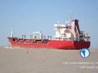 Нефтеналивной/химический танкер на продажу