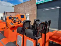 Жесткая надувная лодка на продажу
