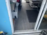 Катамаран на продажу