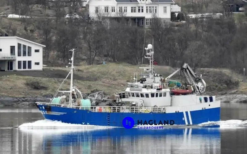 Траулер с тралом-кошельком на продажу