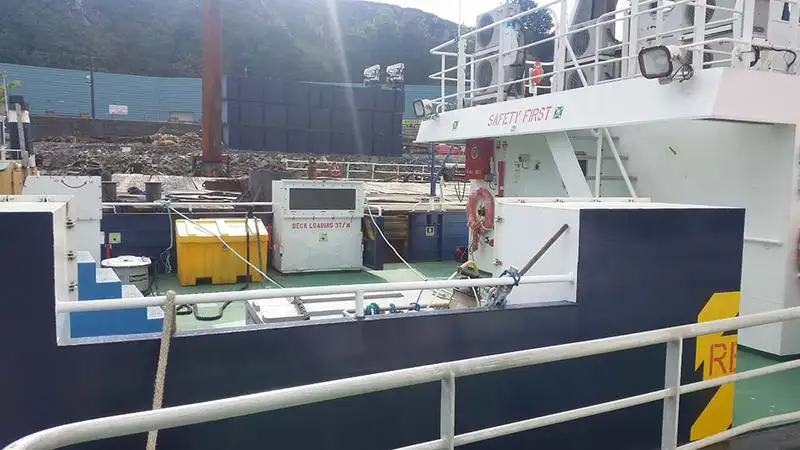Баржа на продажу