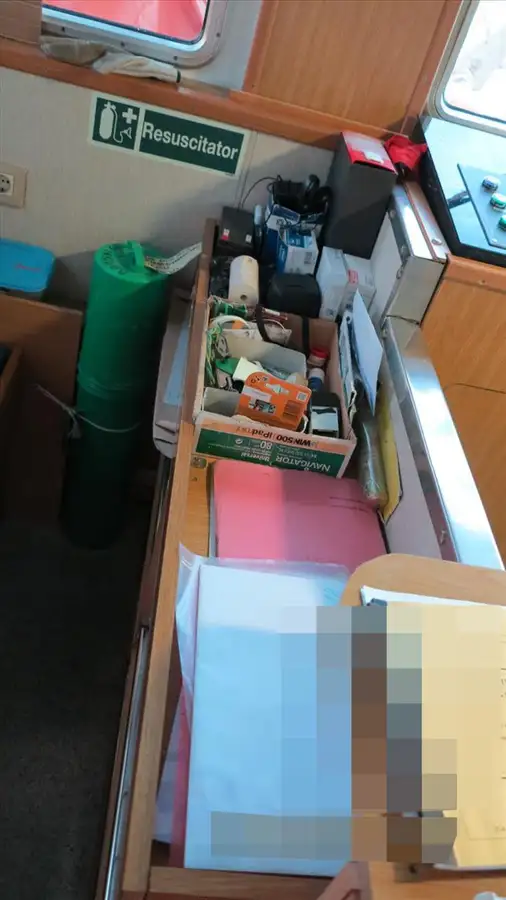 Катамаран на продажу