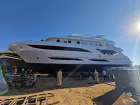 Круизное судно на продажу