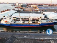 Рефрижераторное судно на продажу