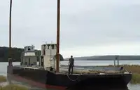 Баржа на продажу