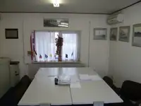 Баржа на продажу