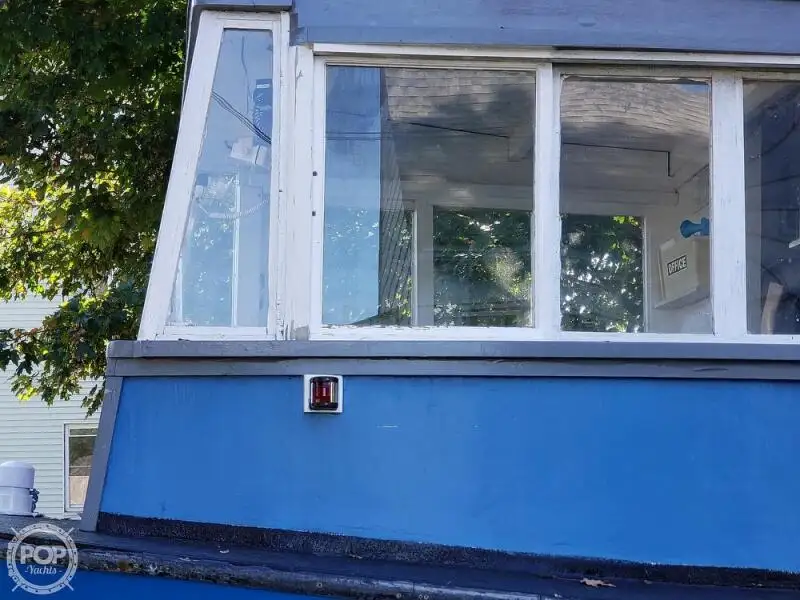 Паром на продажу