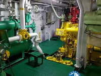 Нефтеналивной/химический танкер на продажу
