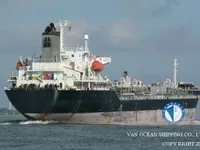 Нефтеналивной/химический танкер на продажу