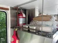 Катамаран на продажу