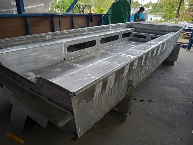 Рабочие суда на продажу