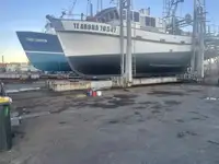 Траулер на продажу