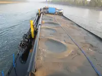 Баржа на продажу