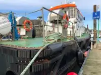 Буксир для перевозки экипажа на продажу