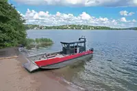 Катамаран на продажу