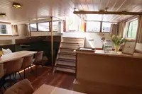 Плавающий отель на продажу