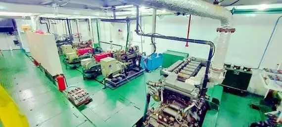 Десантный корабль-танкер на продажу