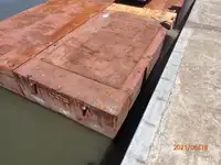 Баржа на продажу