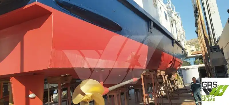 Круизное судно на продажу