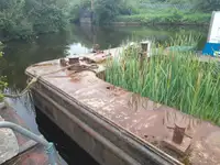 Баржа на продажу